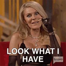 Look What I Have Real Housewives Of New York GIF - Look What I Have Real Housewives Of New York Look At This GIFs