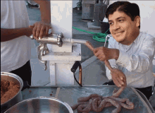 Carlos Alvarado Pulling GIF - Carlos Alvarado Pulling Meat GIFs