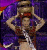 Aileen Damiles Miss Universe 1996 GIF - Aileen Damiles Miss Universe 1996 Philippines GIFs