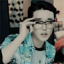 hyuk dean kpop kwon glasses