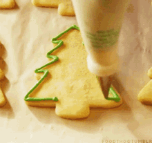 christmas tree cookie cookie decorating christmas cookies frosting