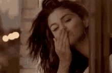 Selena Gomez Kiss GIF - Selena Gomez Kiss Kisses GIFs