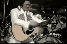 Elvis Guitar GIF - Elvis Guitar Concert GIFs