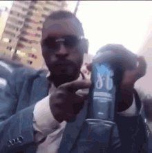 GIF