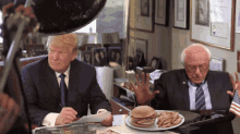 Donald Trump Bernie Sanders GIF - Donald Trump Bernie Sanders Feeltheburn GIFs