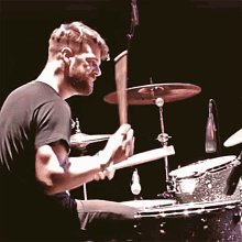Playing The Drums Elder Brother GIF - Playing The Drums Elder Brother Wish You Were Here Song GIFs
