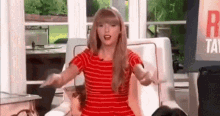 Daydreamiover Taylorlisteningparty GIF - Daydreamiover Taylorlisteningparty Red22dance GIFs