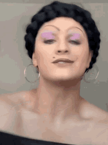 Жас әдемі әйелдер секс