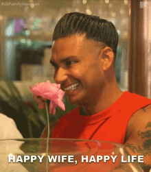 Happy Wife Happy Life GIF - Happy Wife Happy Life Smile GIFs
