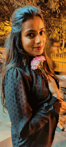 Ramyanka Selfies GIF - Ramyanka Selfies Flowers GIFs
