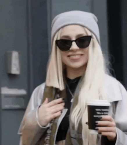 ava-max-ava.gif
