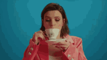 Sarahmcfadyen Emma Blackery GIF - Sarahmcfadyen Emma Blackery Tea GIFs