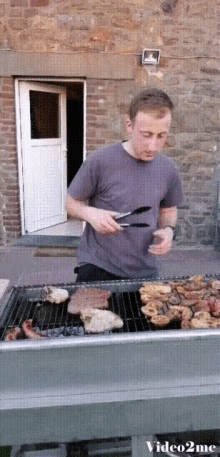 Romeo Grilling GIF - Romeo Grilling Cooking GIFs