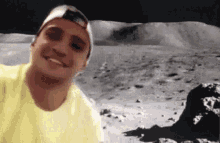 Ronan Voador Selfie GIF - Ronan Voador Selfie Smile GIFs