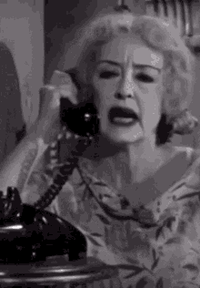 Bette Davis What Ever Happened To Baby Jane GIF - Bette Davis What Ever Happened To Baby Jane Scotch GIFs