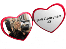 Nell Cattrysse Heart GIF - Nell Cattrysse Heart Heart Locket GIFs