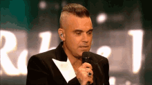 Robbie Williams Tvp2 GIF - Robbie Williams Tvp2 Christmas GIFs