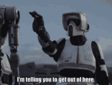 Star Wars The Mandalorian GIF - Star Wars The Mandalorian Get Out Of Here GIFs