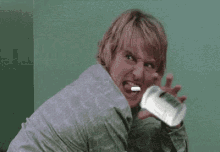 tenor.gif