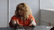 tenor.gif
