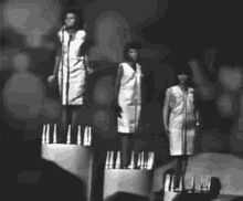 Diana Ross Stop In The Name Of Love Gifs Tenor