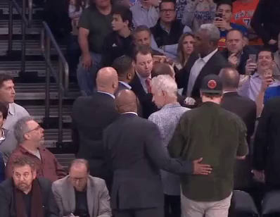 Charles Oakley GIF - Charles Oakley Fight - Discover & Share GIFs