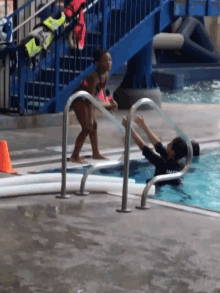 Swimming Pool GIF - Swimming Pool Summer - Discover & Share GIFs