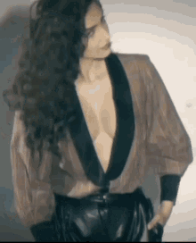 U2dwwf3ehvrzlm https tenor com search sonamkapoor gifs