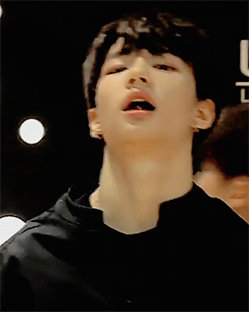Hyunjin Hwang Hyunjin Gif Hyunjin Hwanghyunjin Skz Discover Share Gifs