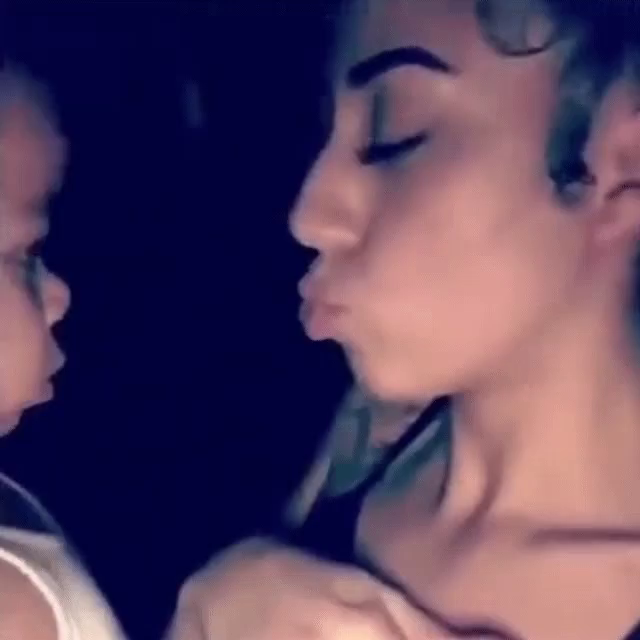 Cute Baby Kiss Gifs Tenor