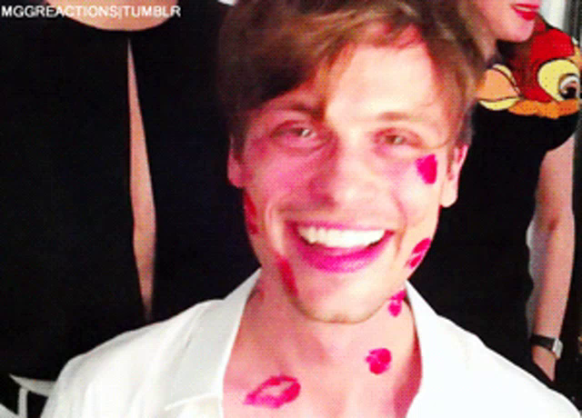 Matthew Gray Gubler Kiss Gifs Tenor