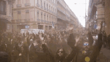 https://media.tenor.com/images/60be00faee1bfaf0e8fcabb83c8fc5e0/tenor.gif