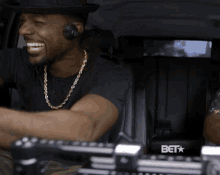 tenor.gif