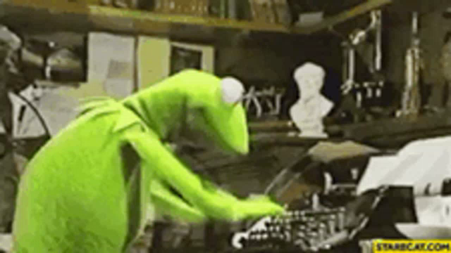 Typing Kermit Gifs Tenor - kermit roblox