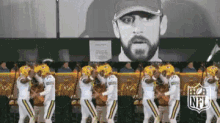 Aaron Rodgers Relax Gifs Tenor