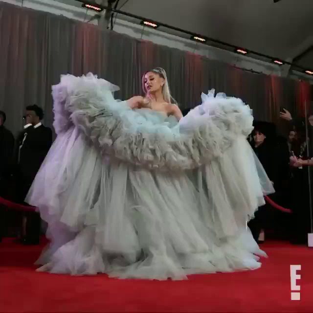 ariana grande puffy dress