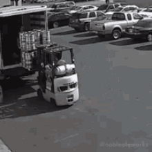 tenor.gif
