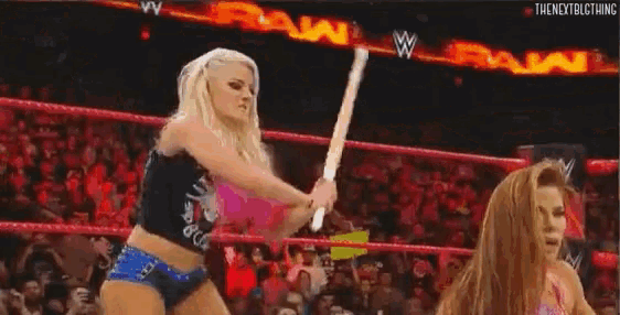 [RAW #1 ] Match 5 : Alexa Bliss vs Charlotte Tenor
