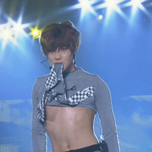 Taemin Crop Top / 10 Male Idols Who Looked Better In Crop Top Than