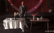 tenor.gif