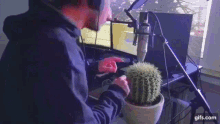 tenor.gif