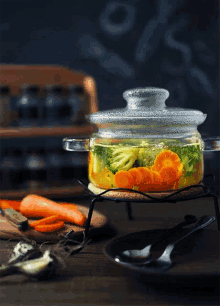 Lunch Carrots GIF - Lunch Carrots Broccoli GIFs