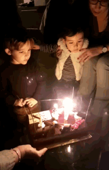 Birthday Cake Burning Candles Fire Gif - Burning Candle ...
