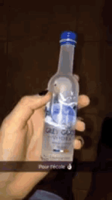 Задача с бутылками с водой