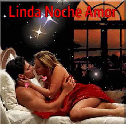Pareja En La Cama Besándose GIF - Linda Noche Buenas Noches Pareja -  Discover & Share GIFs