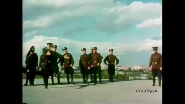 Red Army Gif Redarmy Discover Share Gifs - march of the soldiers roblox