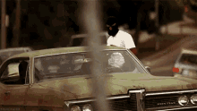 tenor.gif