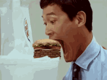 Eating Burger GIFs | Tenor