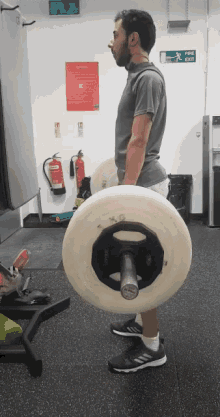 افضل تمرين لتقوية الظهر تمرين الديدلفت Deadlift