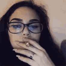 Girls Smoking Meth GIFs | Tenor